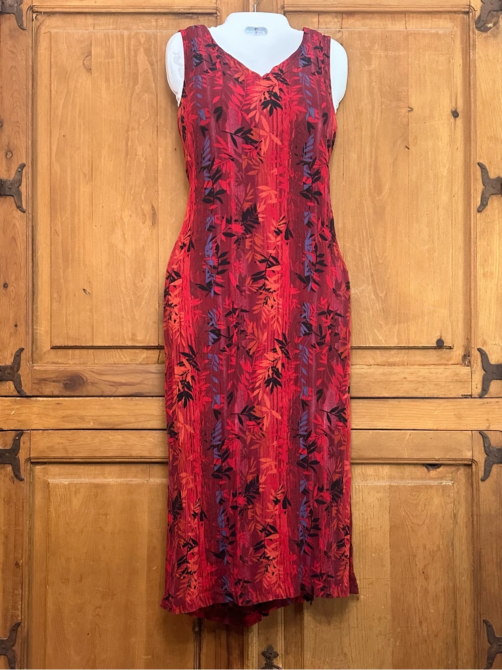 Sag Harbor Red Floral V-Neck Maxi Dress